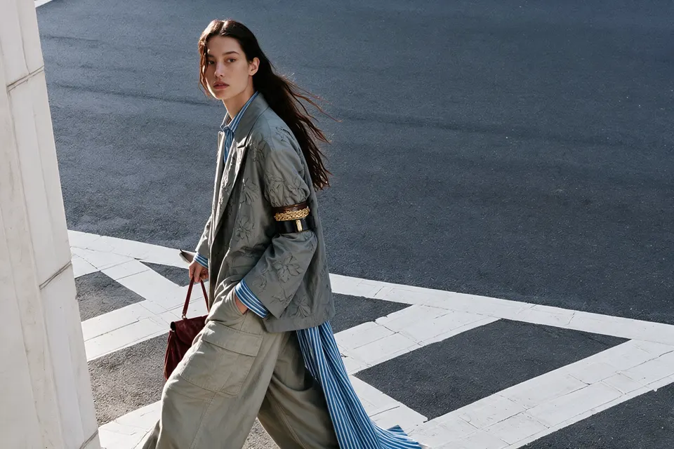 Balenciaga-inspired fashion campaign image, view 09