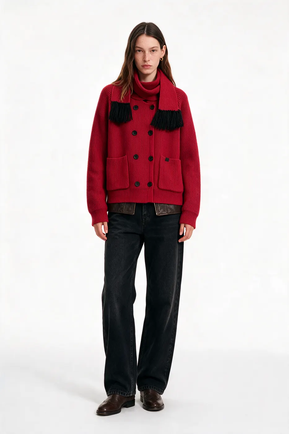 Full-body fashion e-commerce model image, view 07
