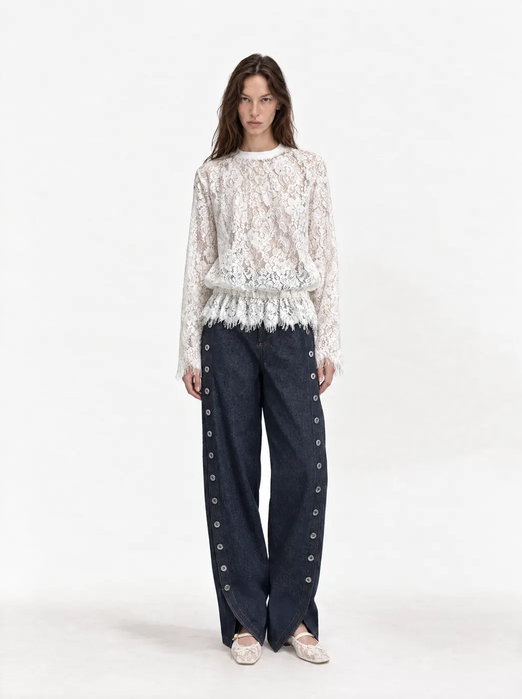 Full-body fashion e-commerce model image, view 19