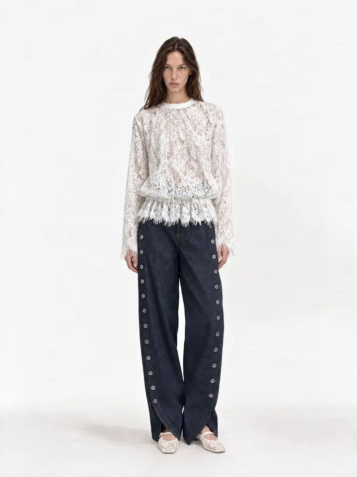Full-body fashion e-commerce model image, view 19