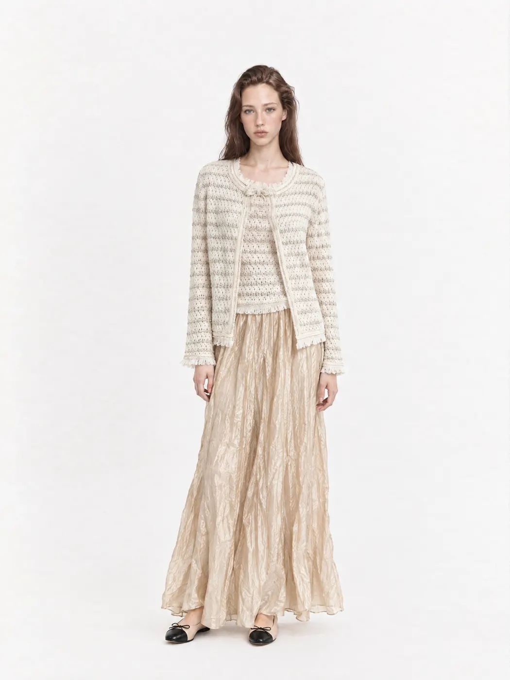 Full-body fashion e-commerce model image, view 20