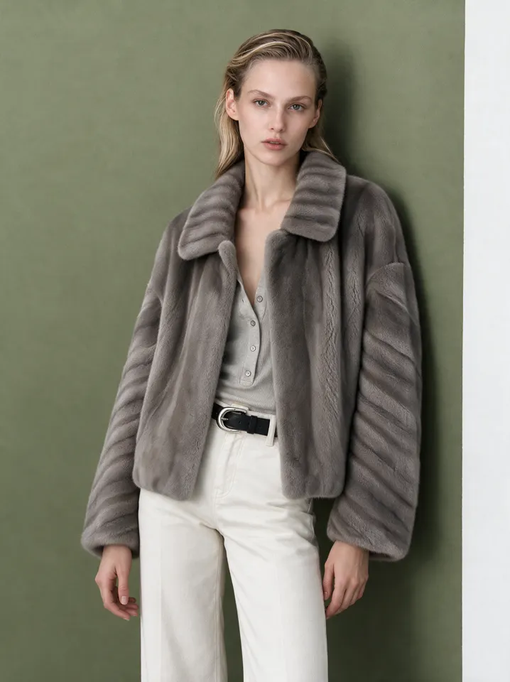 Half-body fashion e-commerce model image, view 07