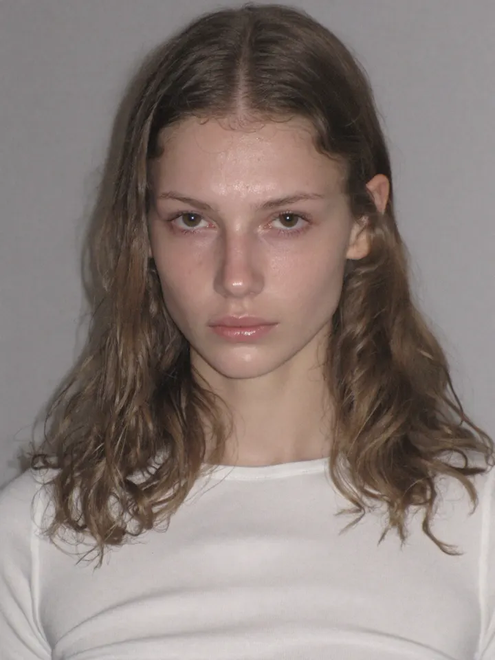 Fashion model face development portrait, view 30