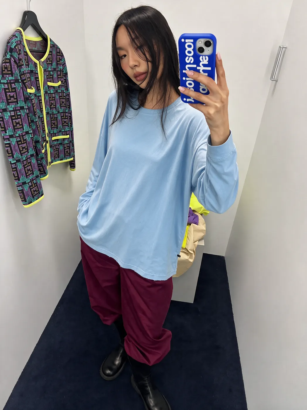 Everyday fashion styling in a casual lifestyle setting, view 29