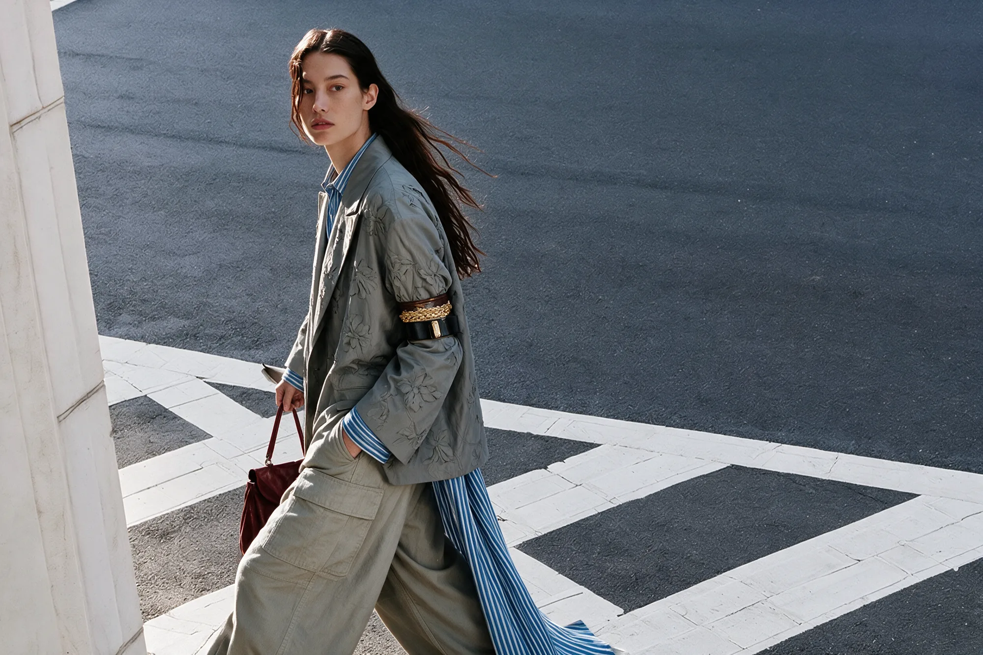 Balenciaga-inspired fashion campaign image, view 09