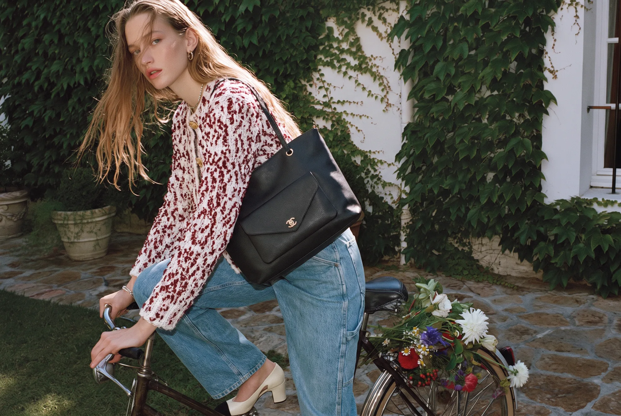 Chanel-inspired fashion campaign image, view 03