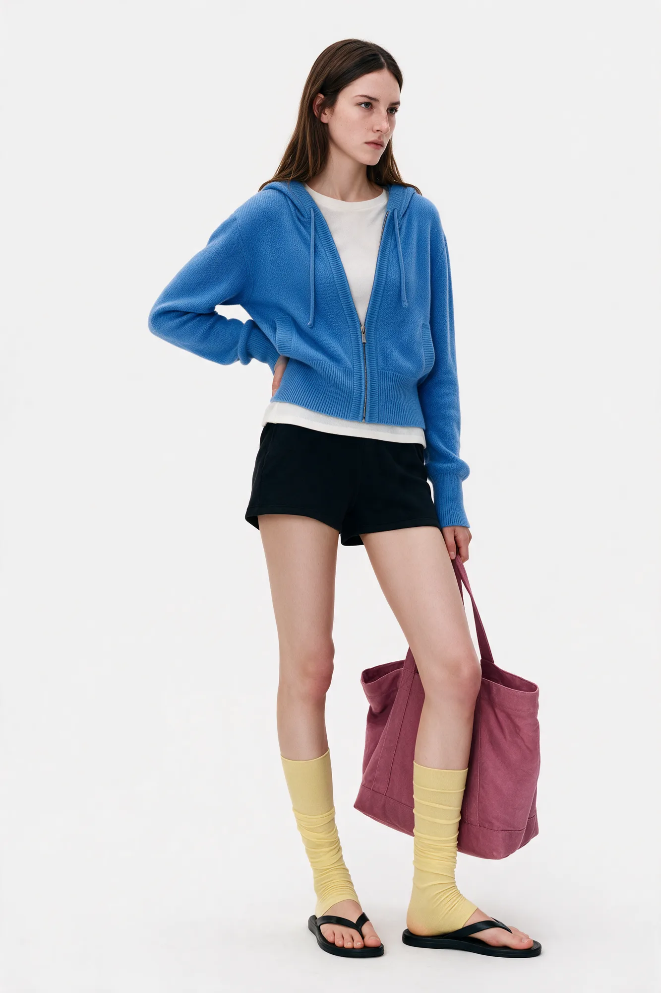 Full-body fashion e-commerce model image, view 06