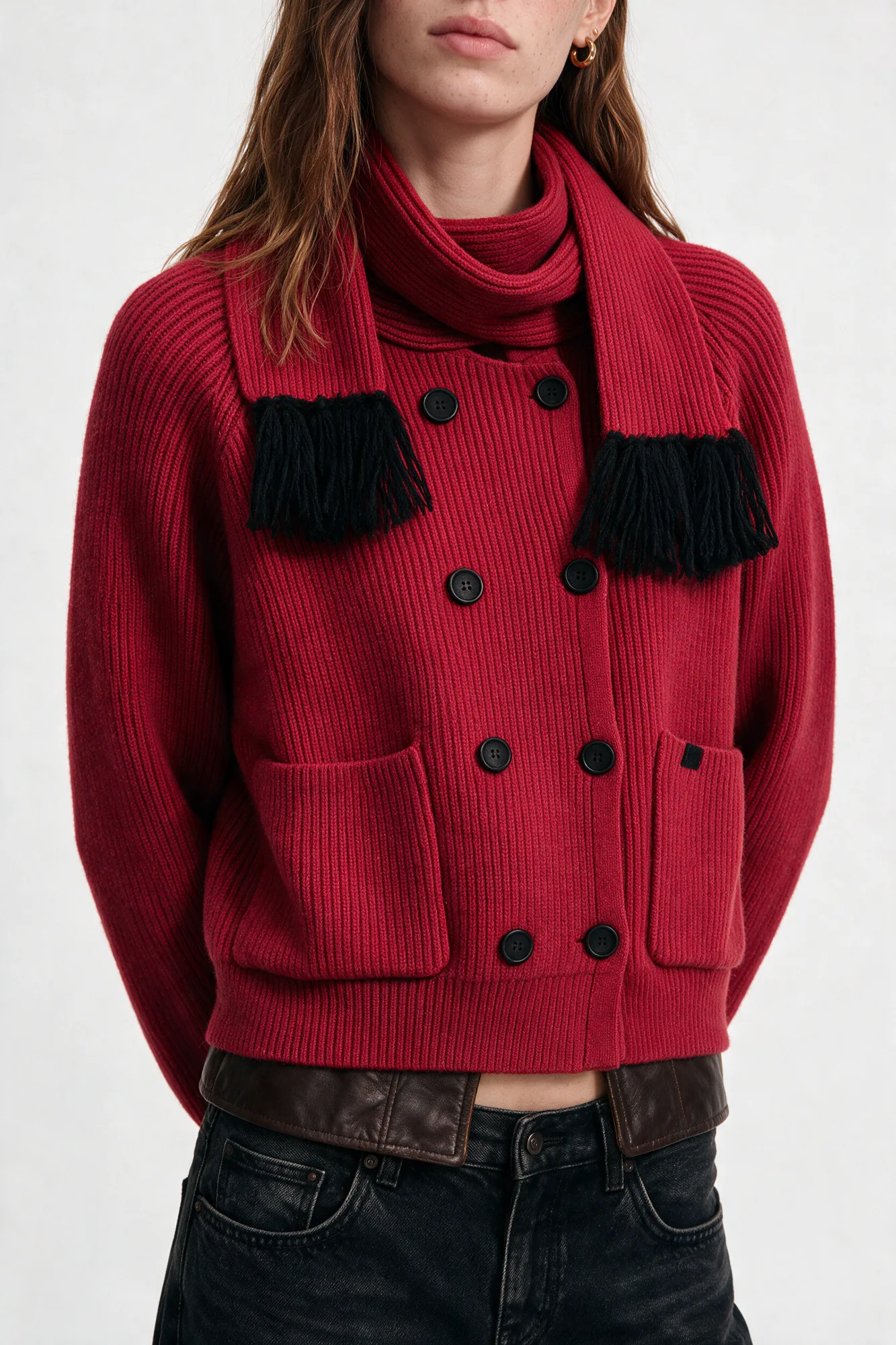 Half-body fashion e-commerce model image, view 04