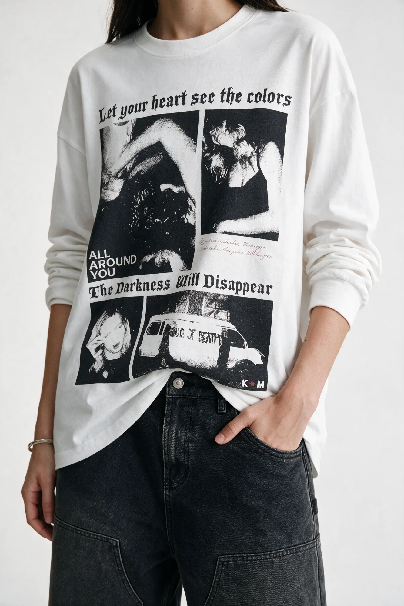 Half-body fashion e-commerce model image, view 05