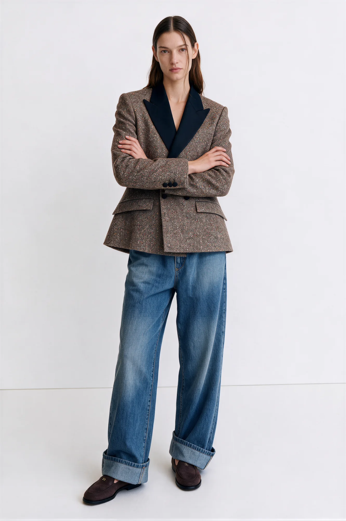 Dior-inspired fashion lookbook image, view 05