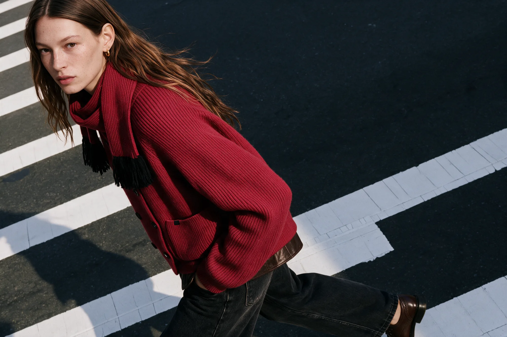 Red fashion lookbook image, view 02