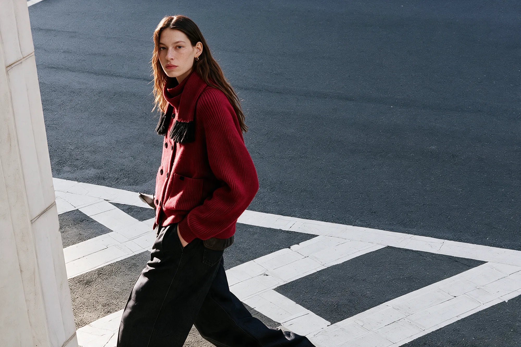 Red fashion lookbook image, view 03