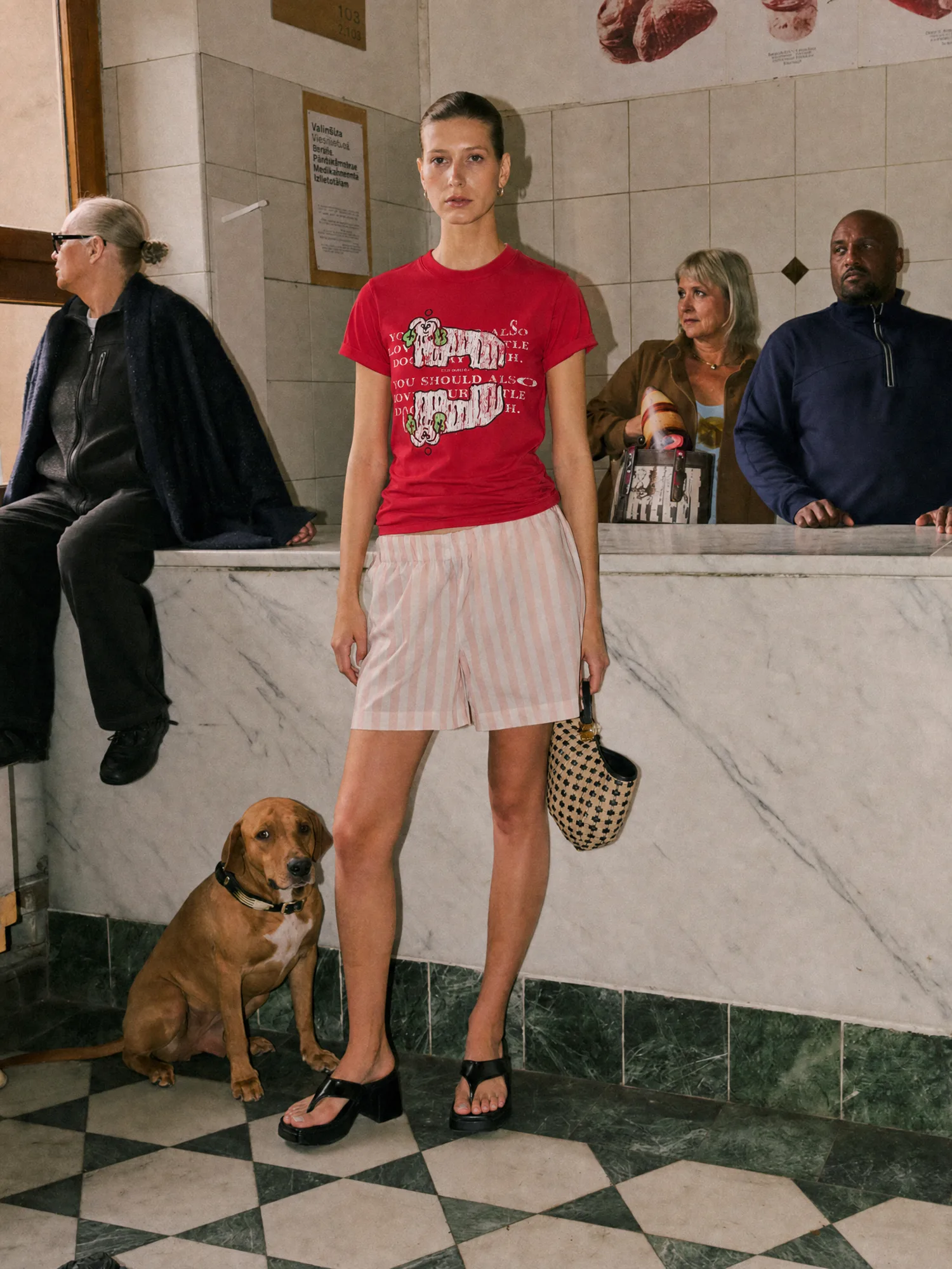 Everyday fashion styling in a casual lifestyle setting, view 04